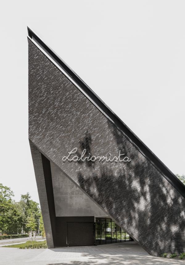 The Ark © Koen Vanmechelen 2019 Photo by Jeroen Verrecht