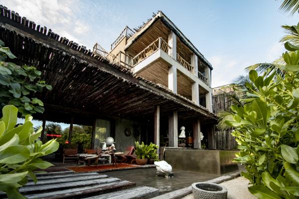 Human Rights House, Tulum (MX) © Koen Vanmechelen Human Rights House, Tulum (MX) © Koen Vanmechelen