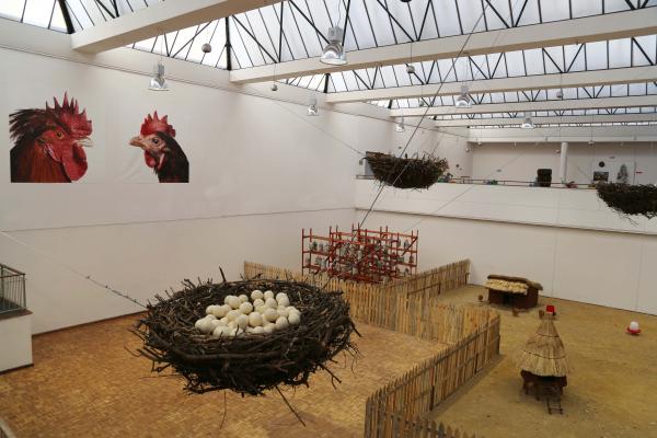 Planetary Community Chicken, National Gallery of Zimbabwe © Koen Vanmechelen