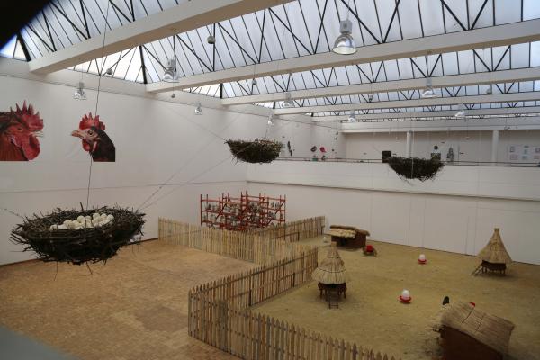 Planetary Community Chicken, National Gallery of Zimbabwe © Koen Vanmechelen