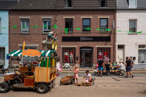 Buurtfeest NK foto KrisVervaeke.jpg Buurtfeest NK foto KrisVervaeke.jpg