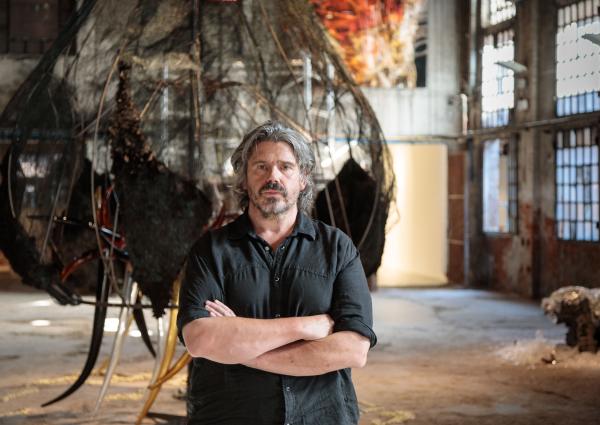 Unbreakable Women in Glass, Curator Koen Vanmechelen - photo credit Francesco Allegretto (1).jpg